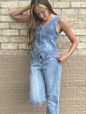 Risen Denim V-Neck Vest Size Medium